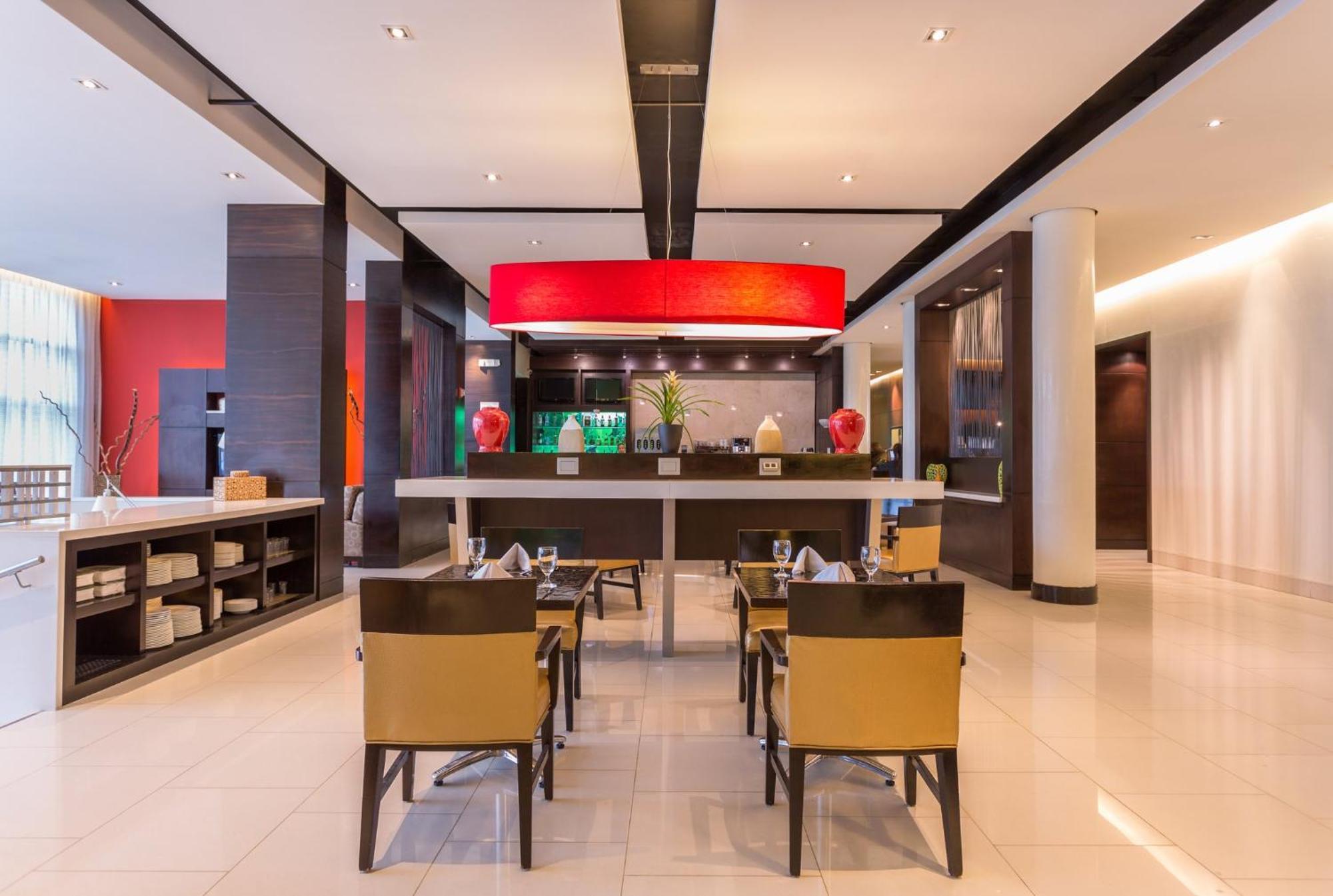 Courtyard By Marriott Panama Metromall Tocumen Eksteriør bilde