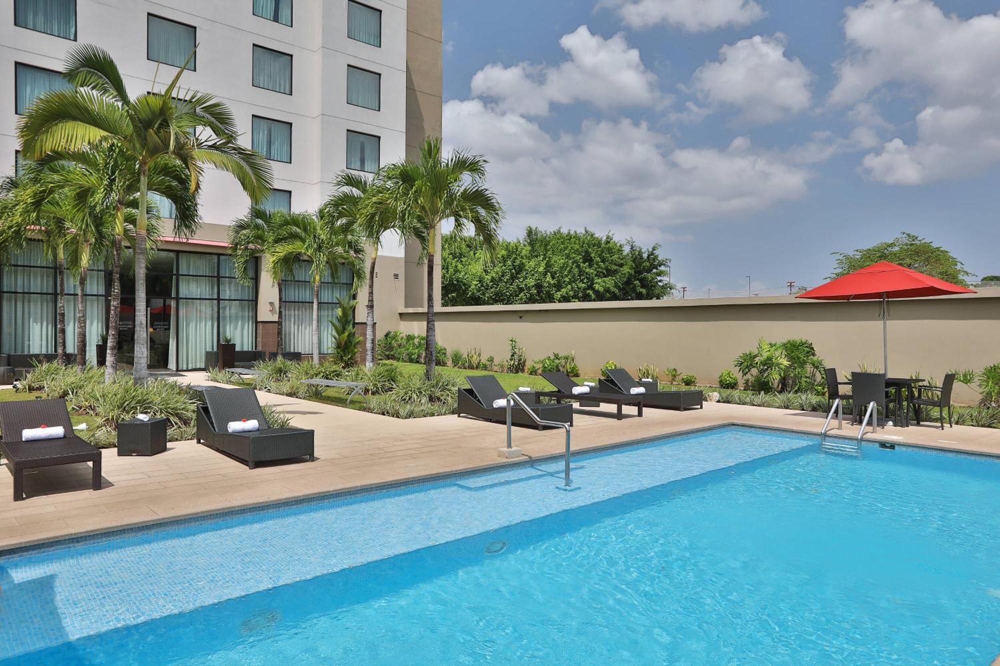 Courtyard By Marriott Panama Metromall Tocumen Eksteriør bilde