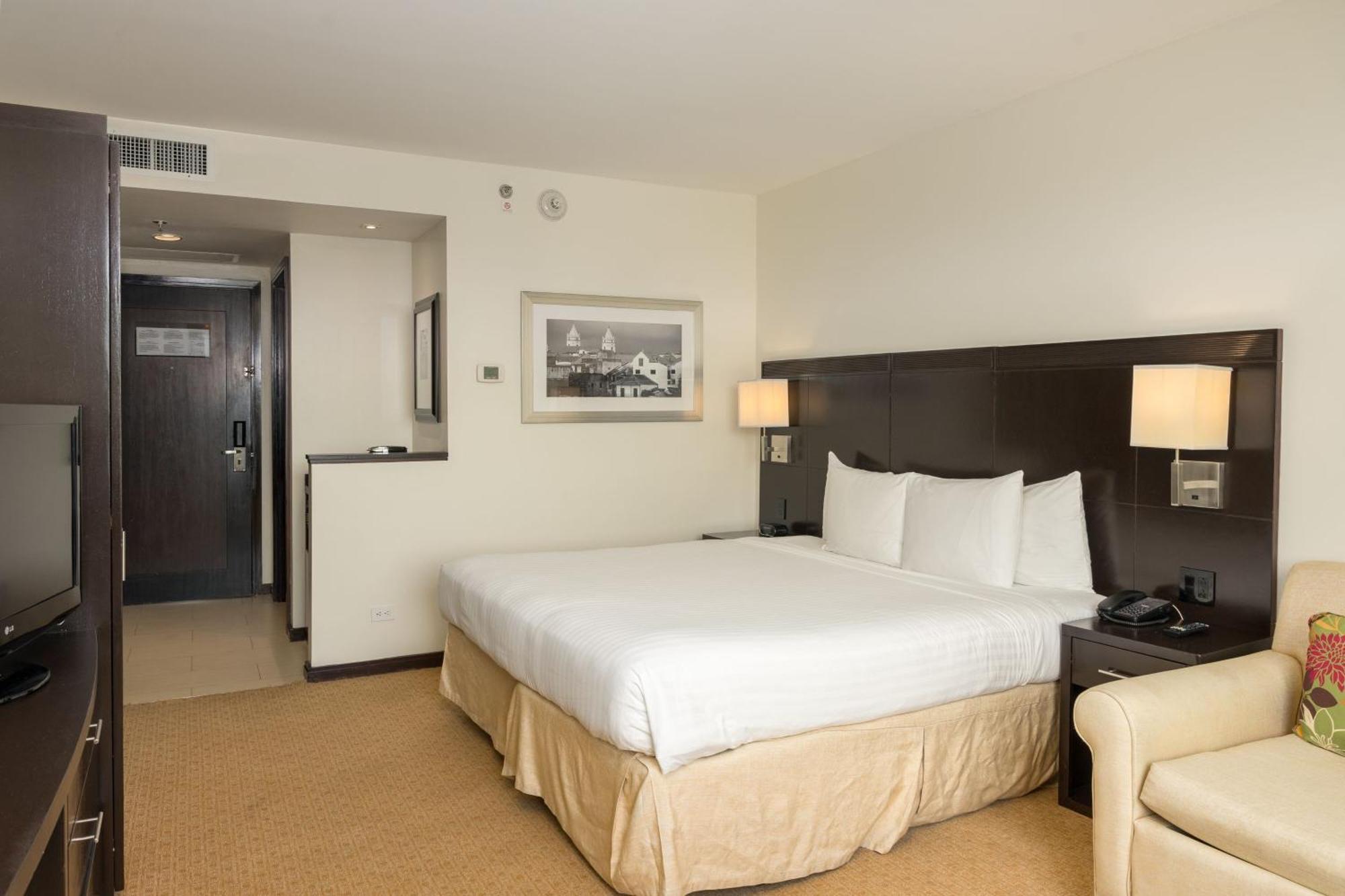 Courtyard By Marriott Panama Metromall Tocumen Eksteriør bilde