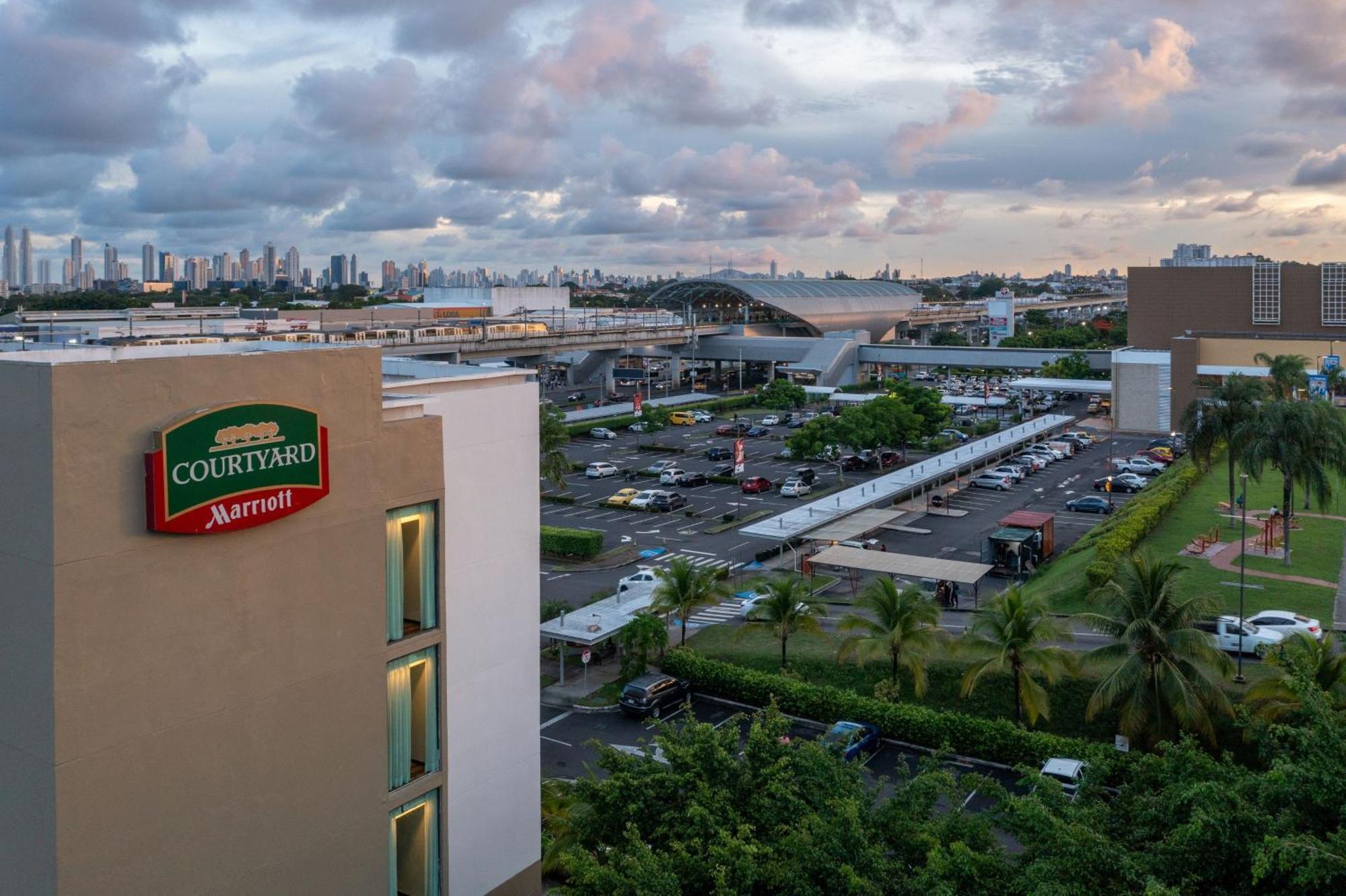 Courtyard By Marriott Panama Metromall Tocumen Eksteriør bilde